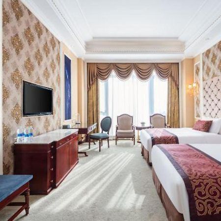 Eurasia Convention International Hotel Vuhan Kültér fotó