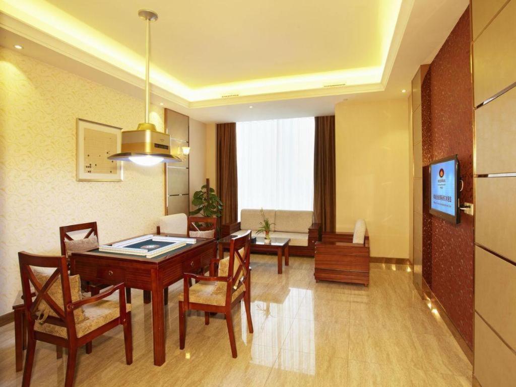 Eurasia Convention International Hotel Vuhan Kültér fotó