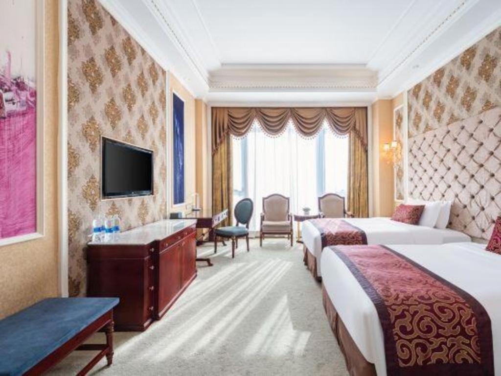 Eurasia Convention International Hotel Vuhan Kültér fotó
