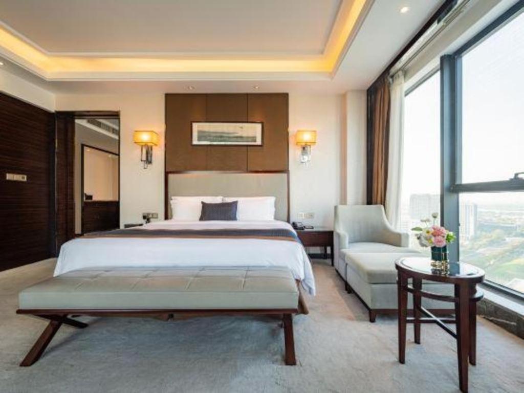 Eurasia Convention International Hotel Vuhan Kültér fotó